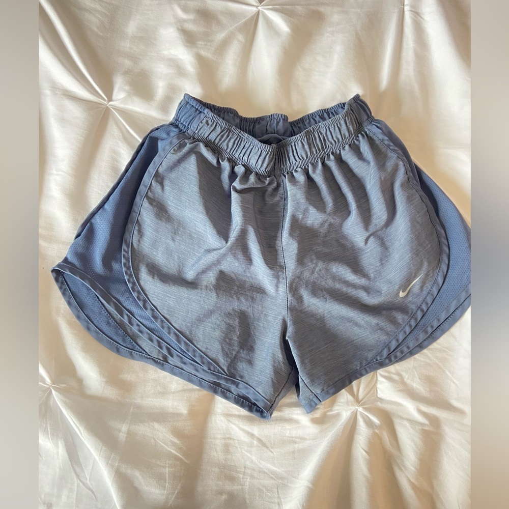 NIKE women’s drifit shorts size XS